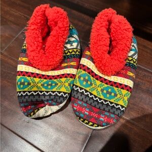 Snoozies! Red fluffy slippers